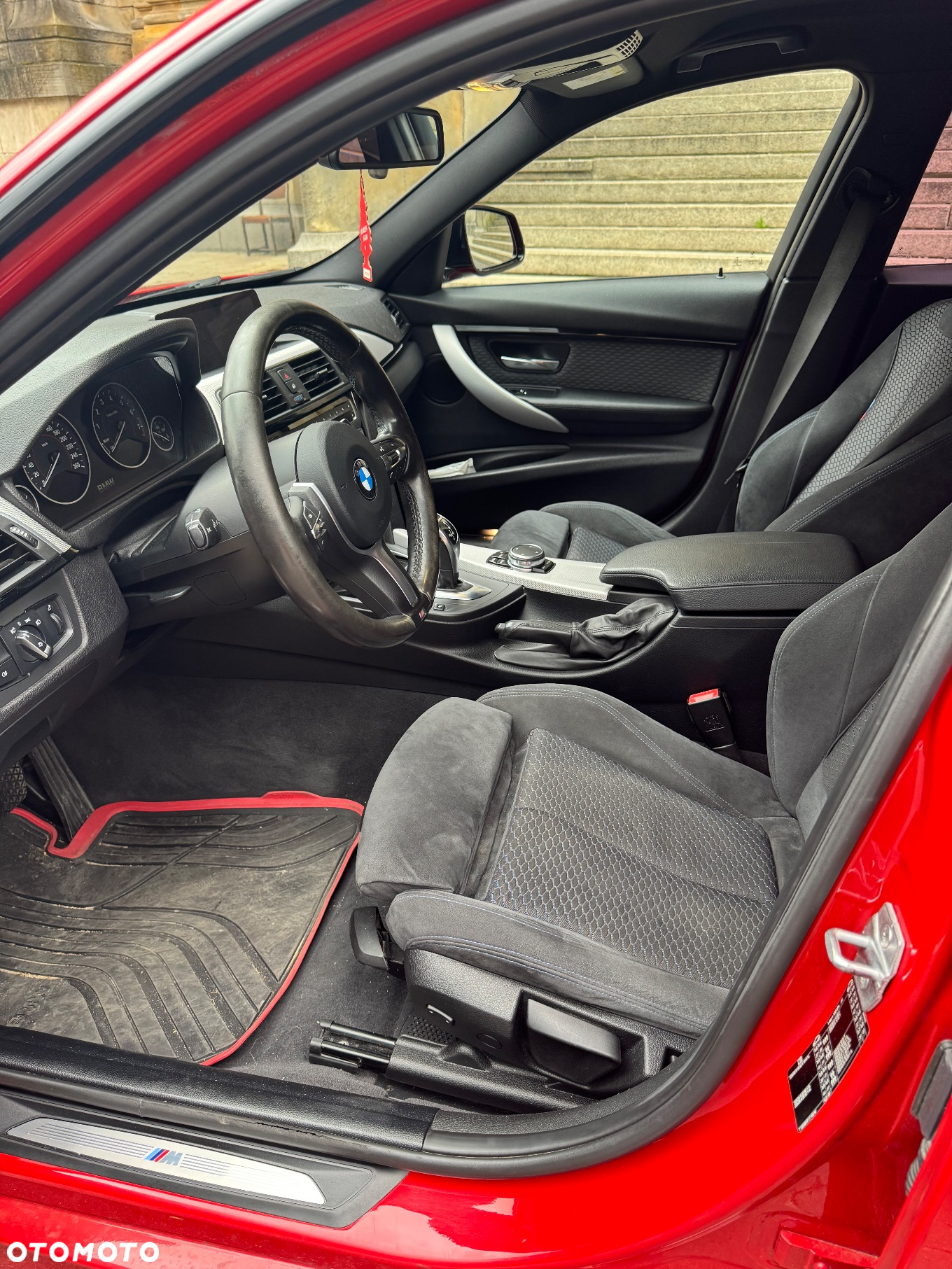 BMW Seria 3 330i M Sport Shadow - 11