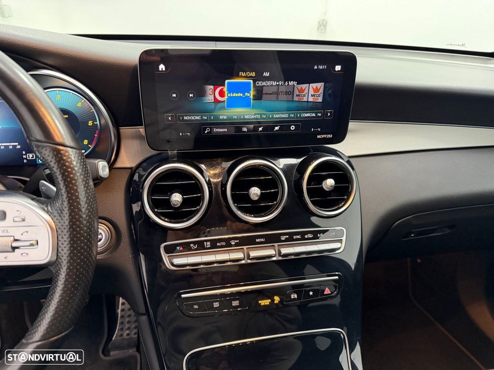 Mercedes-Benz GLC 300 d Coupe 4Matic 9G-TRONIC AMG Line Plus - 9