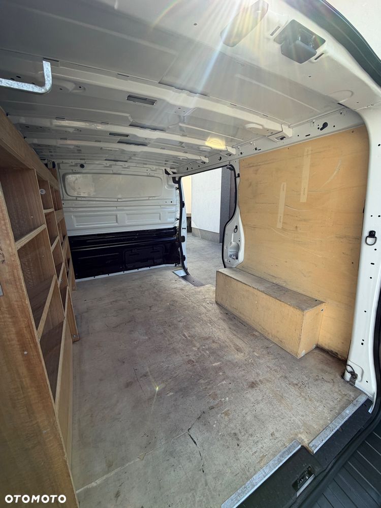 Renault Trafic Blaszak 2.0 - 13