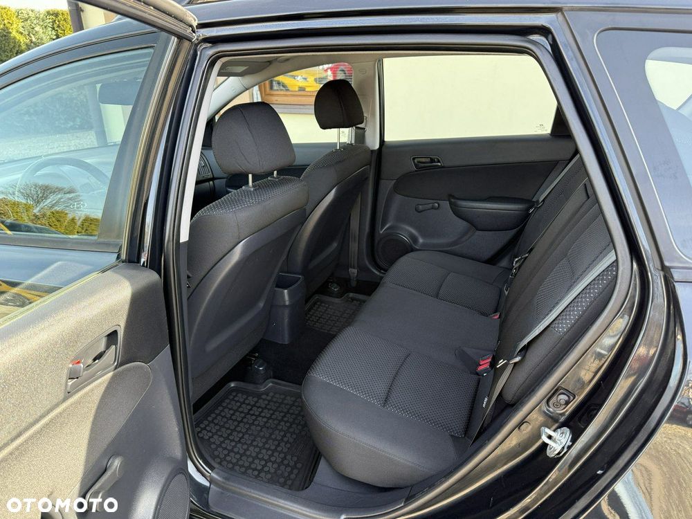 Hyundai i30 1.4 Classic + EU5 - 19