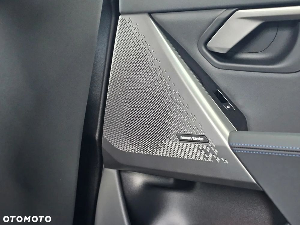 BMW Seria 5 520d xDrive mHEV - 34