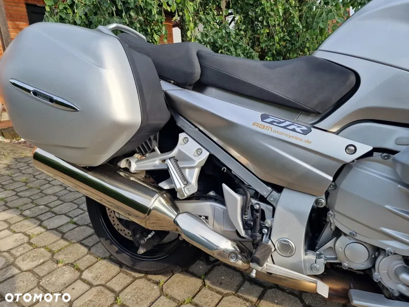 Yamaha FJR - 6