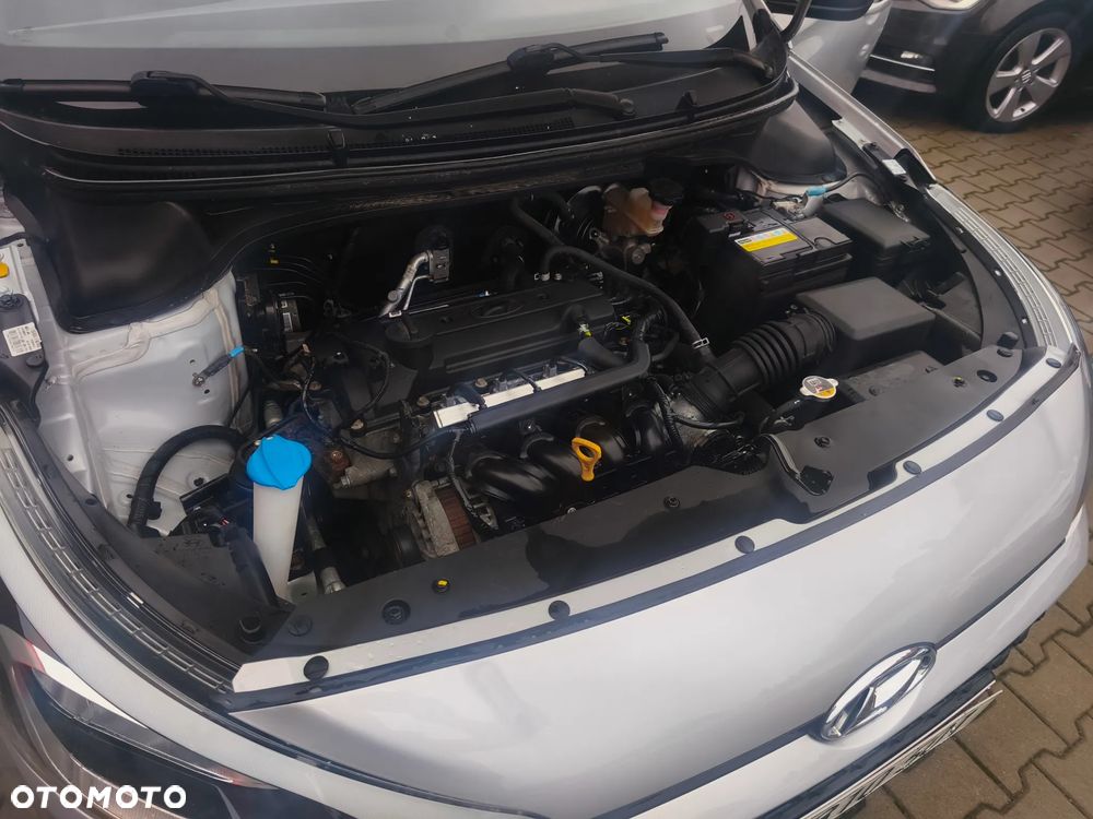 Hyundai i20 1.2 GO - 21
