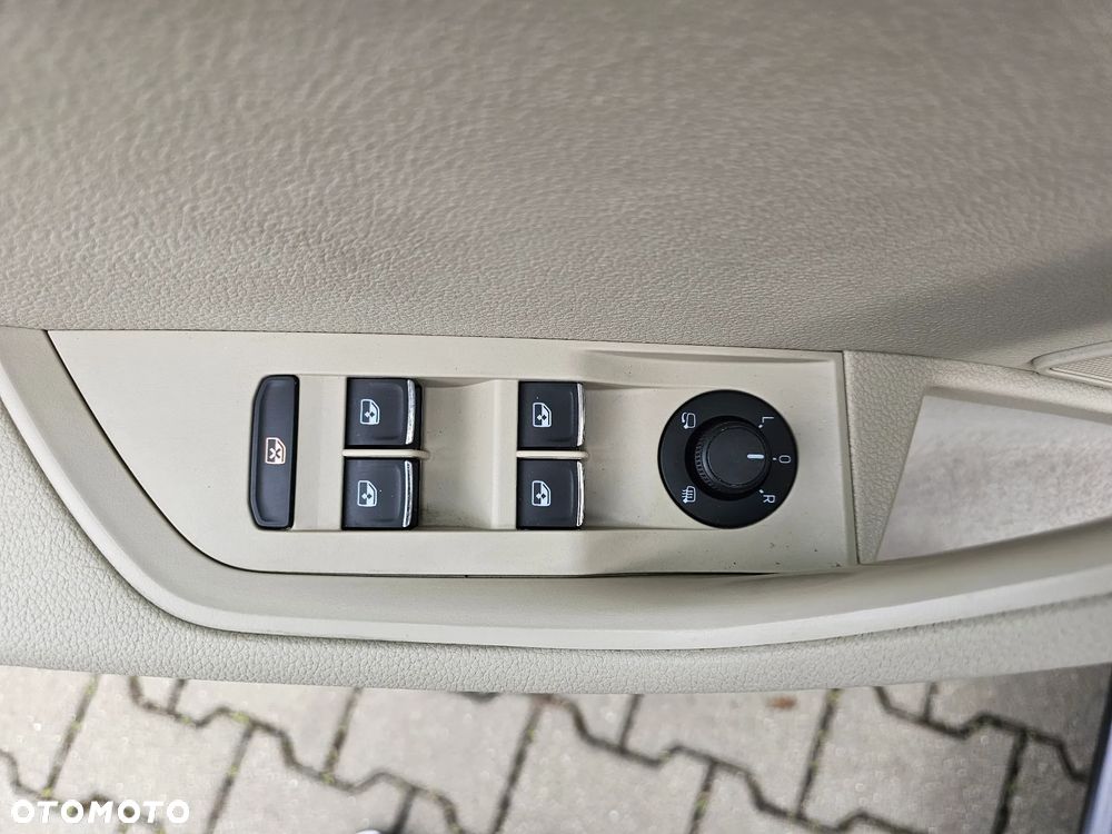 Skoda Superb 2.0 TDI 4x4 L&K DSG - 22