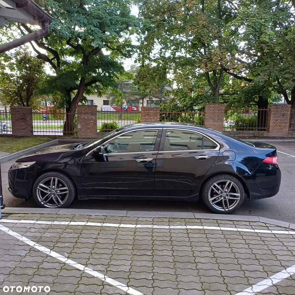 Honda Accord - 4