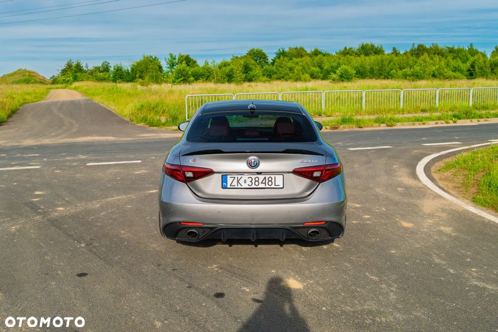 Alfa Romeo Giulia - 14