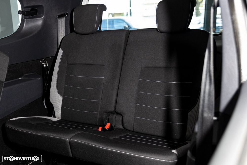 Dacia Lodgy 1.5 dCi Stepway 7L - 11