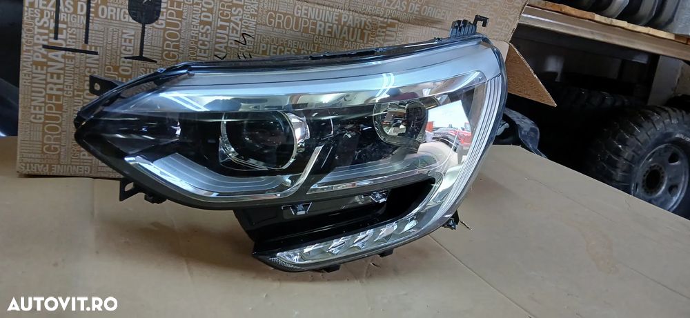 Far stanga Renault Megane 4 2017 - 5