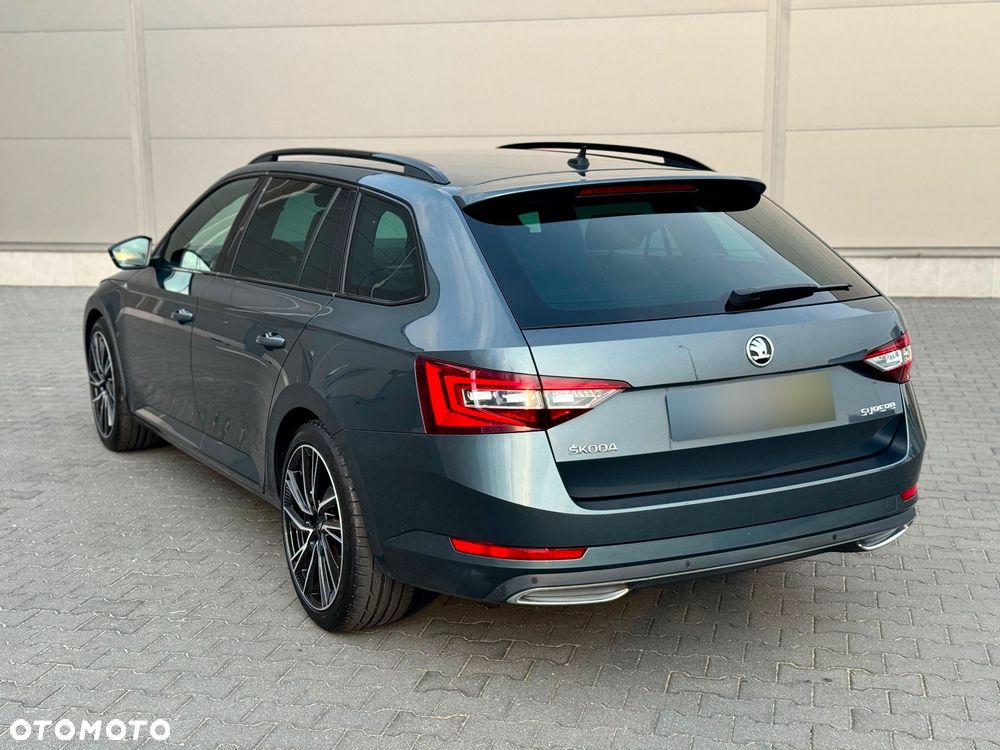 Skoda Superb 2.0 TDI DSG Sportline - 12
