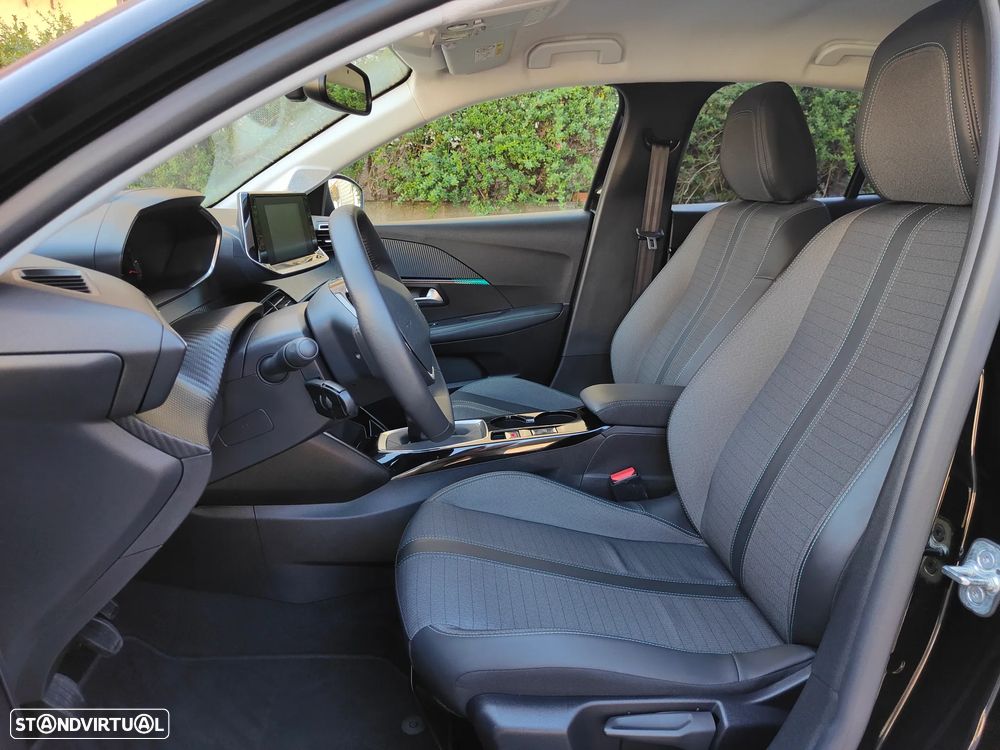 Peugeot 208 1.2 PureTech Allure Pack - 29