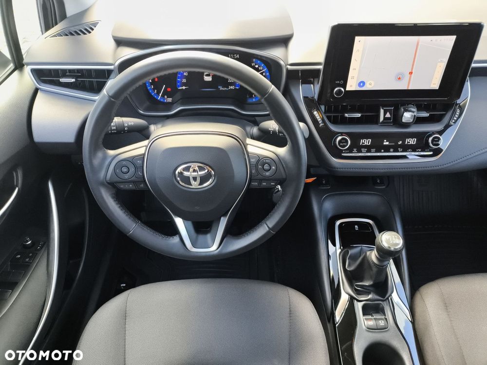 Toyota Corolla - 12