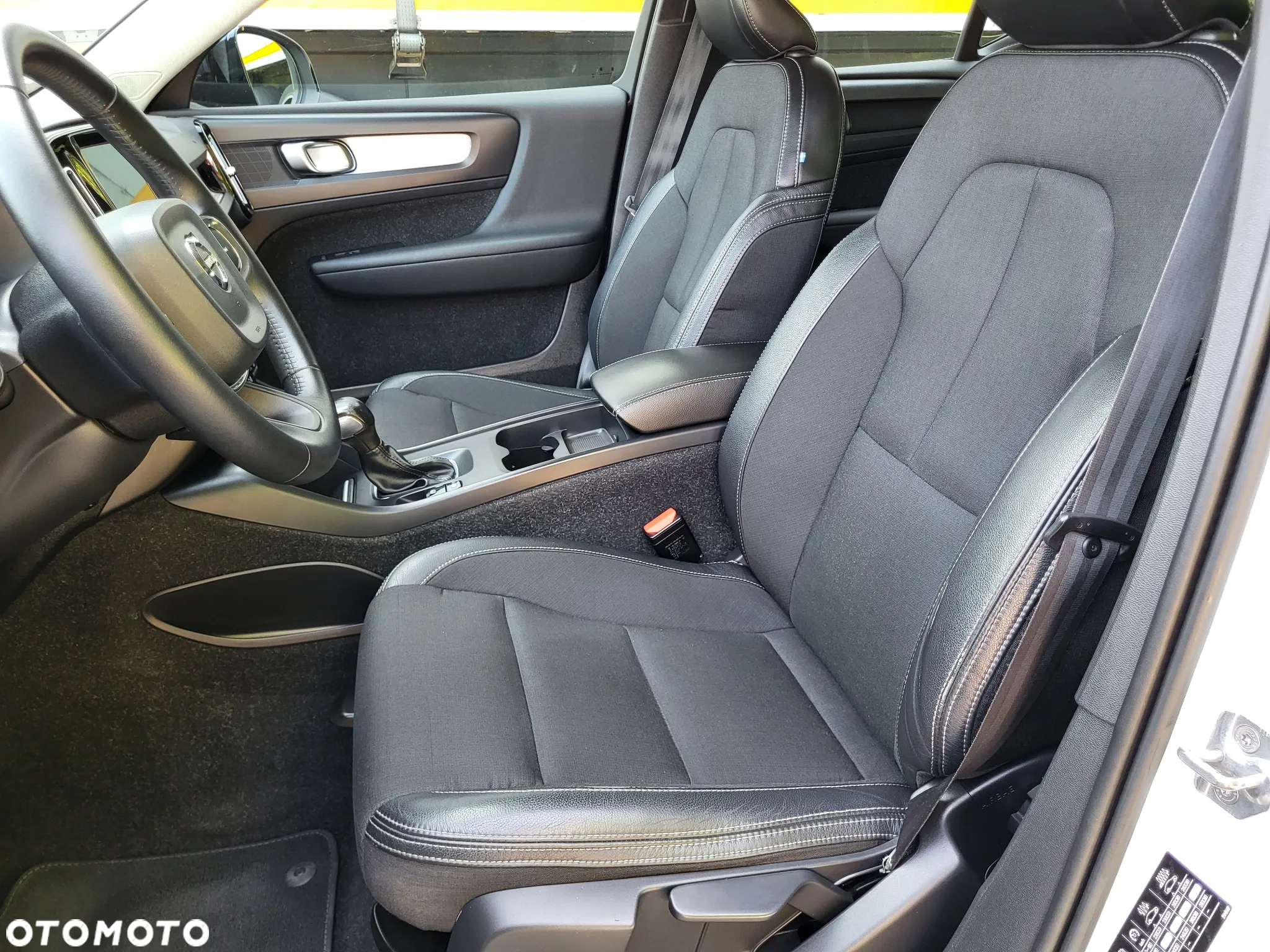 Volvo XC 40 T3 Momentum - 16