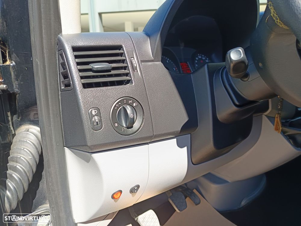 VW Crafter 35 2.0 TDi 136 Longo Tecto Alto BlueMotion - 28