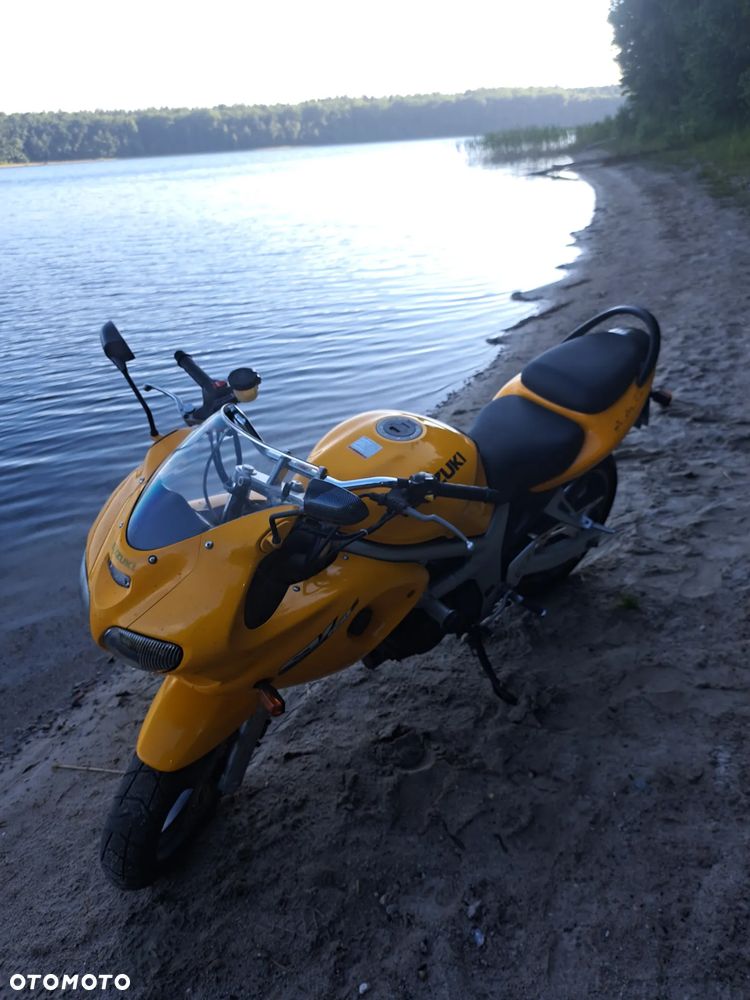 Suzuki SV - 8