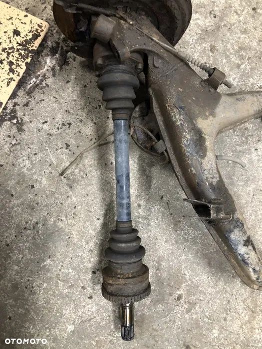 Półoś tylna opel omega 2.2b 144km - 1