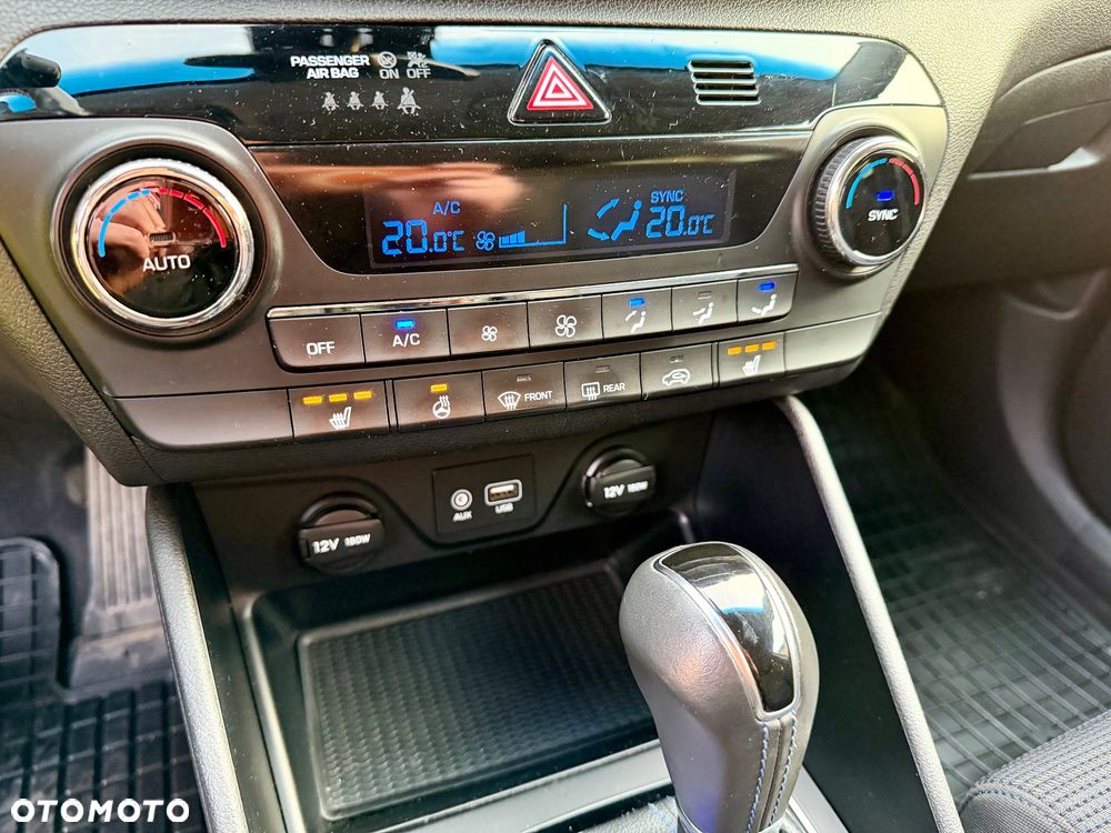Hyundai Tucson blue 1.7 CRDi 2WD DCT Premium - 23