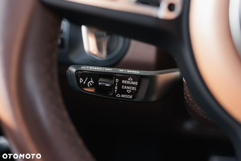 Porsche Cayenne Turbo - 28