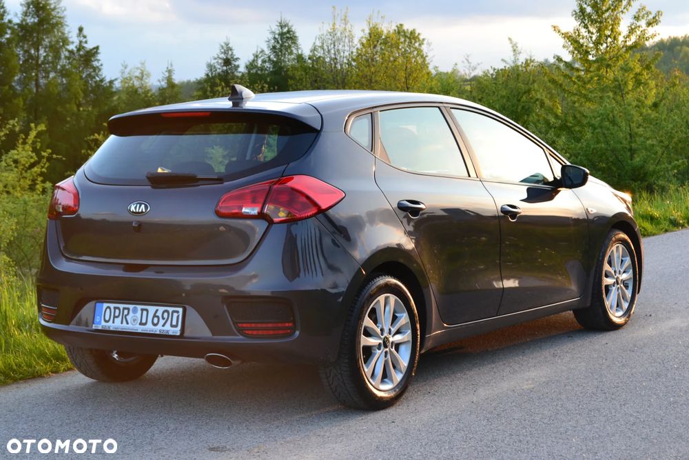 Kia Ceed 1.6 GDI Edition 7 - 8