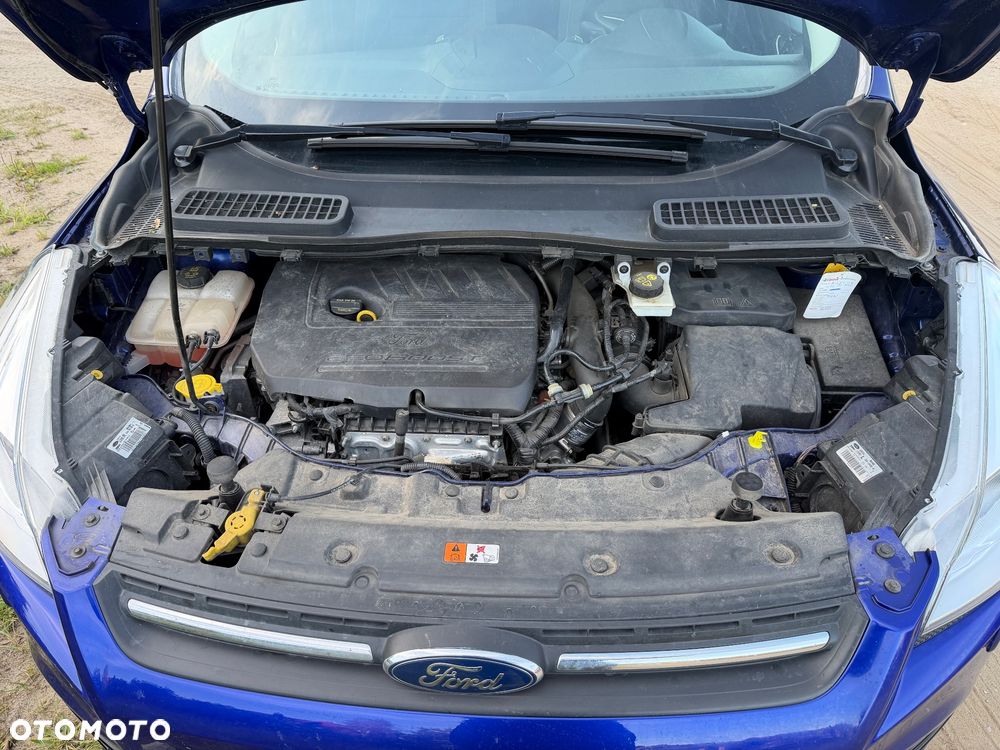 Ford Kuga 1.5 EcoBoost 2x4 Titanium - 14
