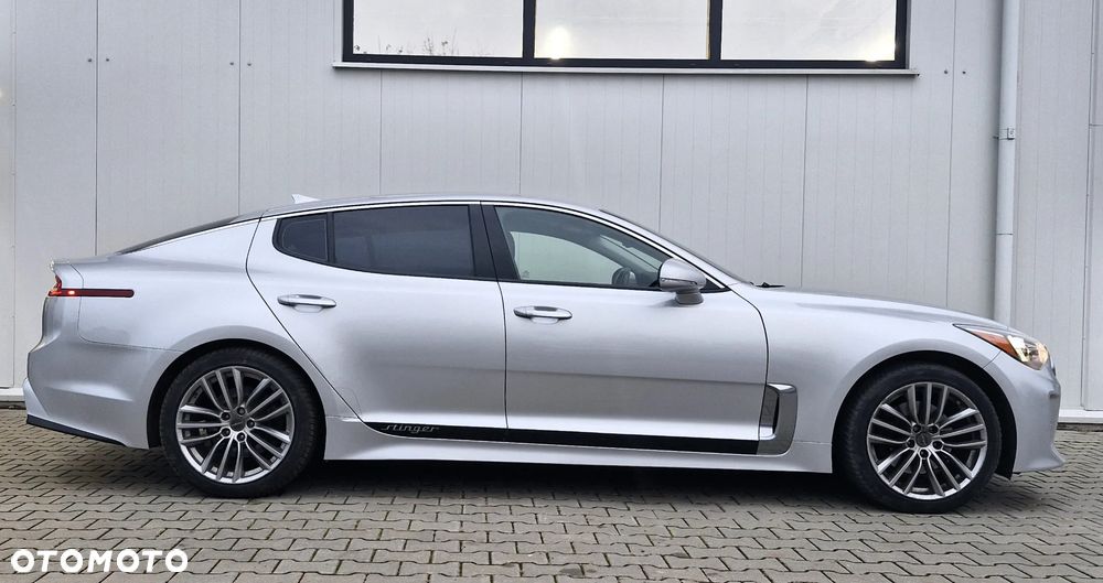 Kia Stinger 2.0 T-GDI L - 8