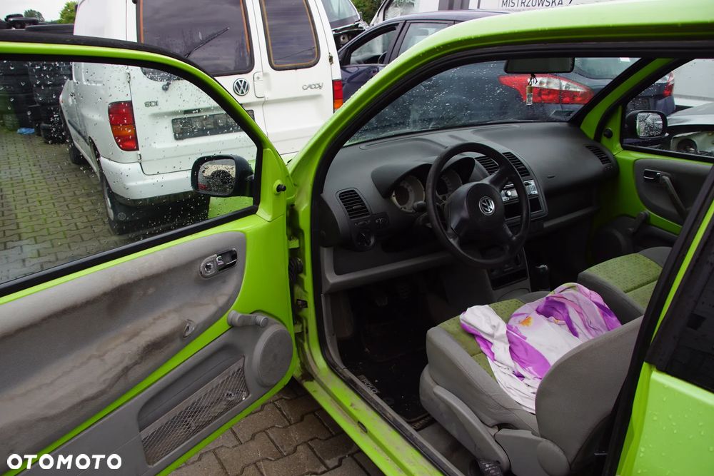 Auto na części - Volkswagen Lupo 1.0 MPI 50 KM ALL DKG LR6A 1998R Silnik Skrzynia Drzwi Maska Błotnik Zderzak Klapa Lampa Lusterko Klamka Szyba Deska Kokpit Sterownik Moduł Czujnik Licznik Panel Kierownica - 8