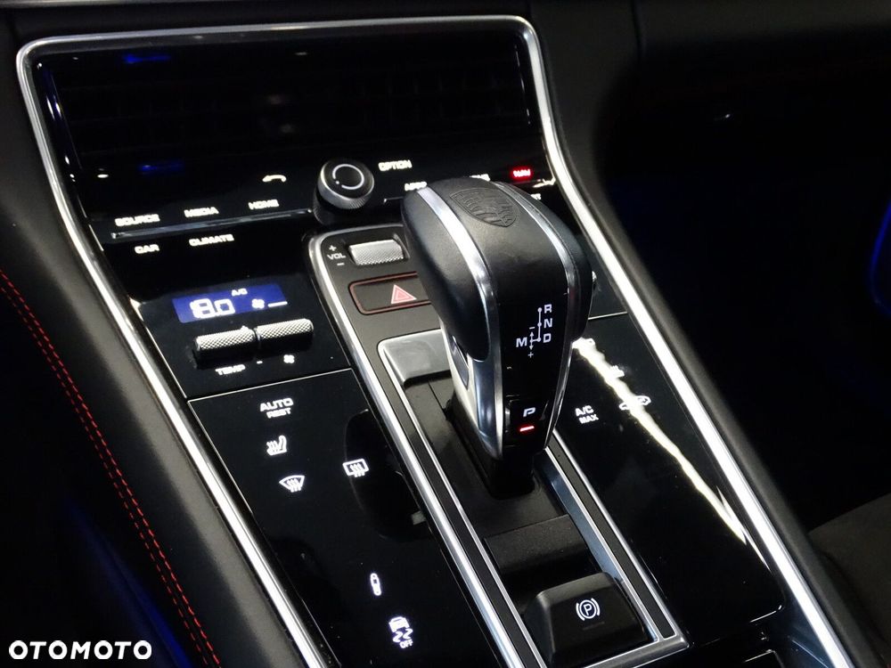 Porsche Panamera - 23