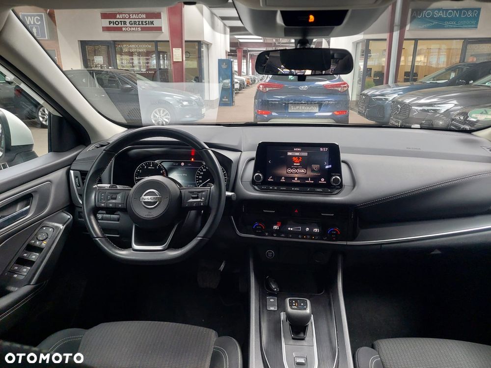 Nissan Qashqai - 25