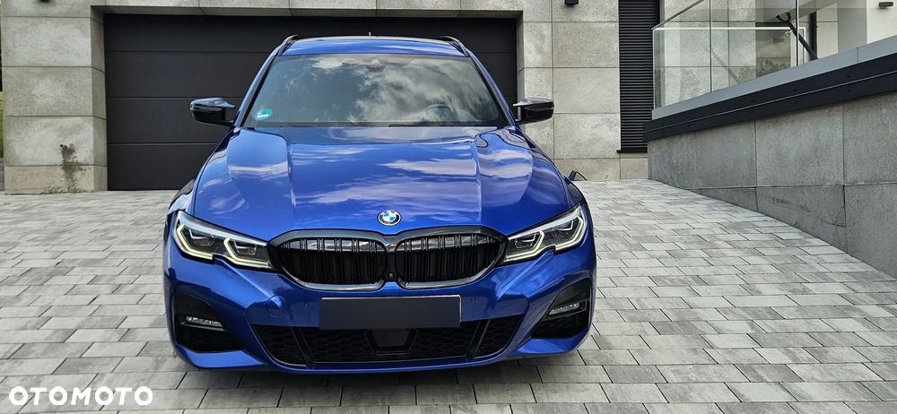 BMW Seria 3 320d Touring xDrive Edition M Sport Shadow - 2