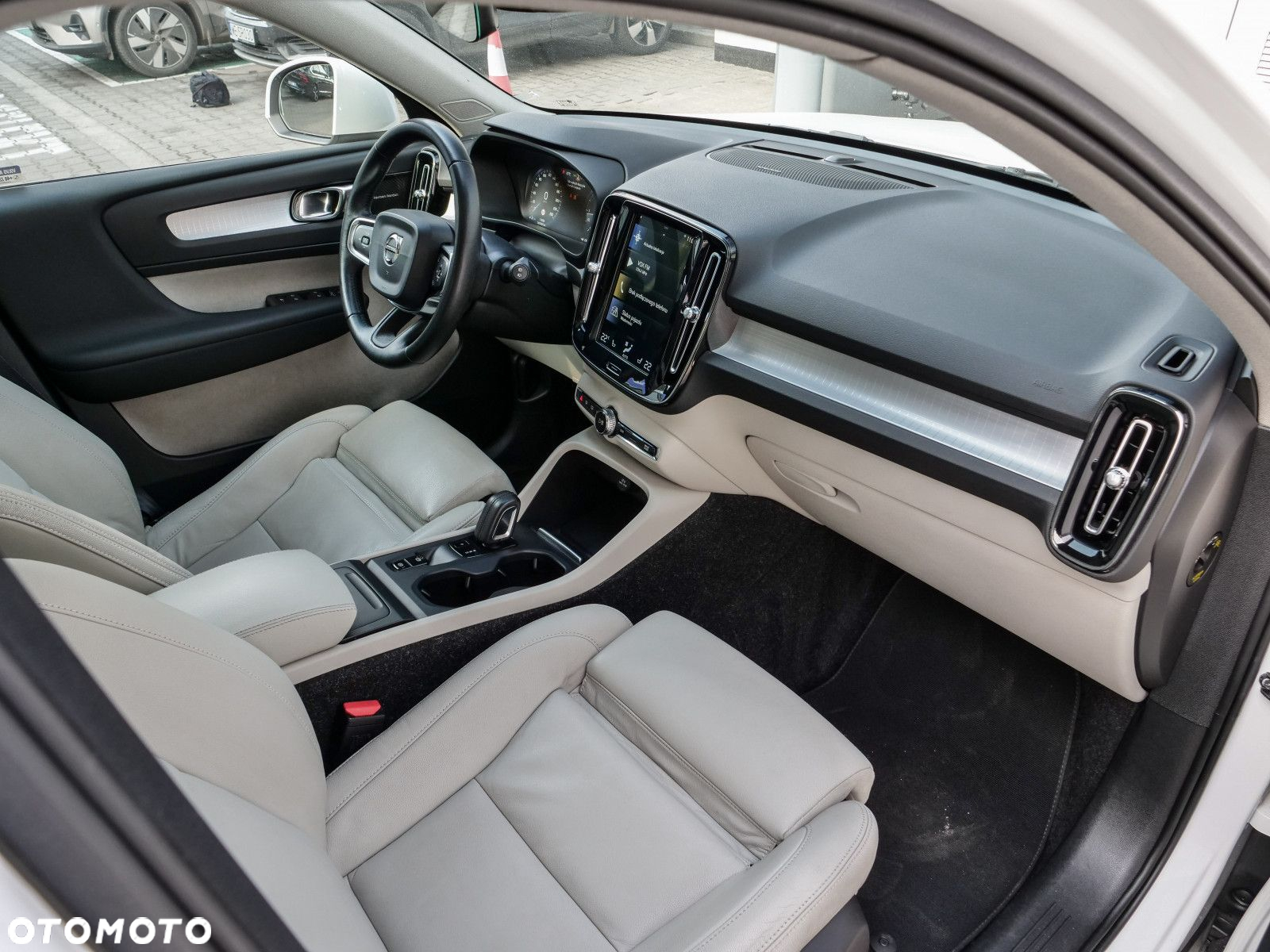 Volvo XC 40 - 29