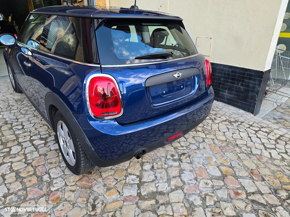 MINI 3 Portas Cooper D - 3