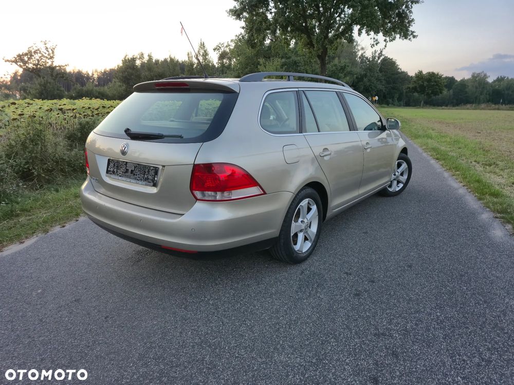 Volkswagen Golf V 1.6 Comfortline - 21