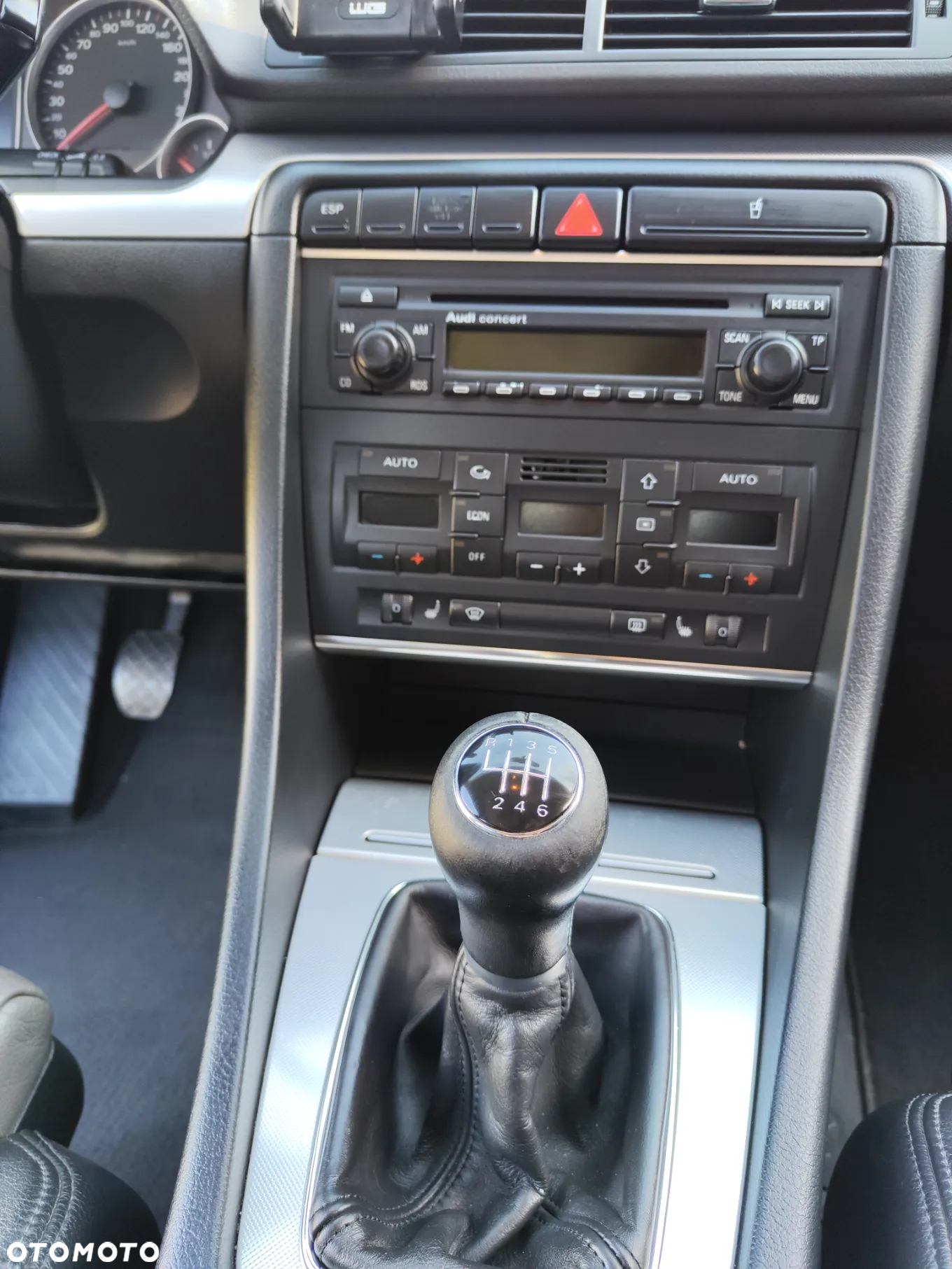 Audi A4 2.0T FSI Quattro - 14