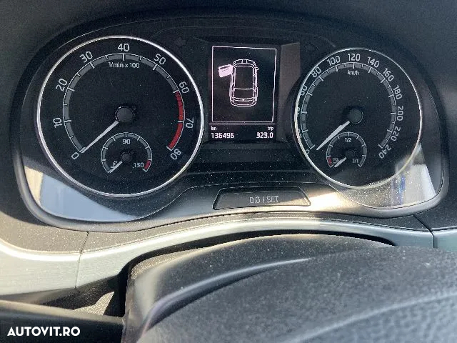 Skoda Fabia 1.0 TSI Ambition - 8