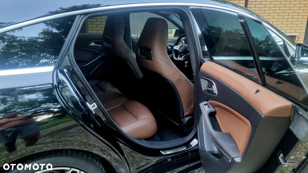 Mercedes-Benz CLA - 19