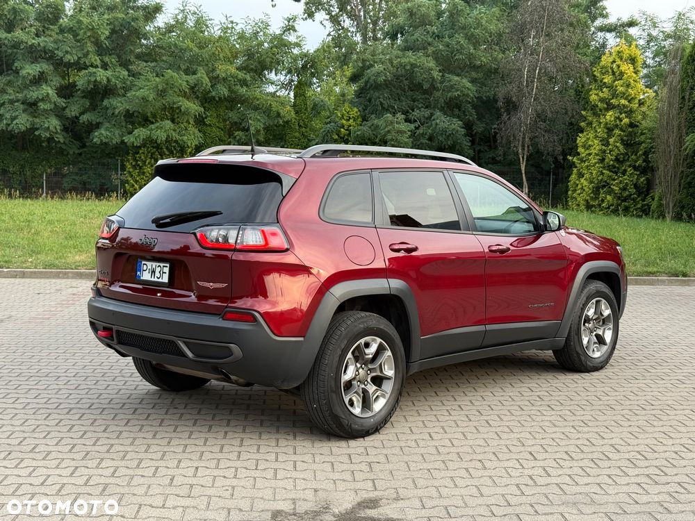 Jeep Cherokee - 12