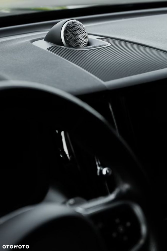Volvo XC 60 T5 AWD R-Design - 12