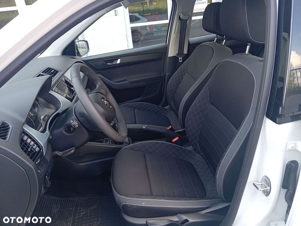 Skoda Fabia - 14