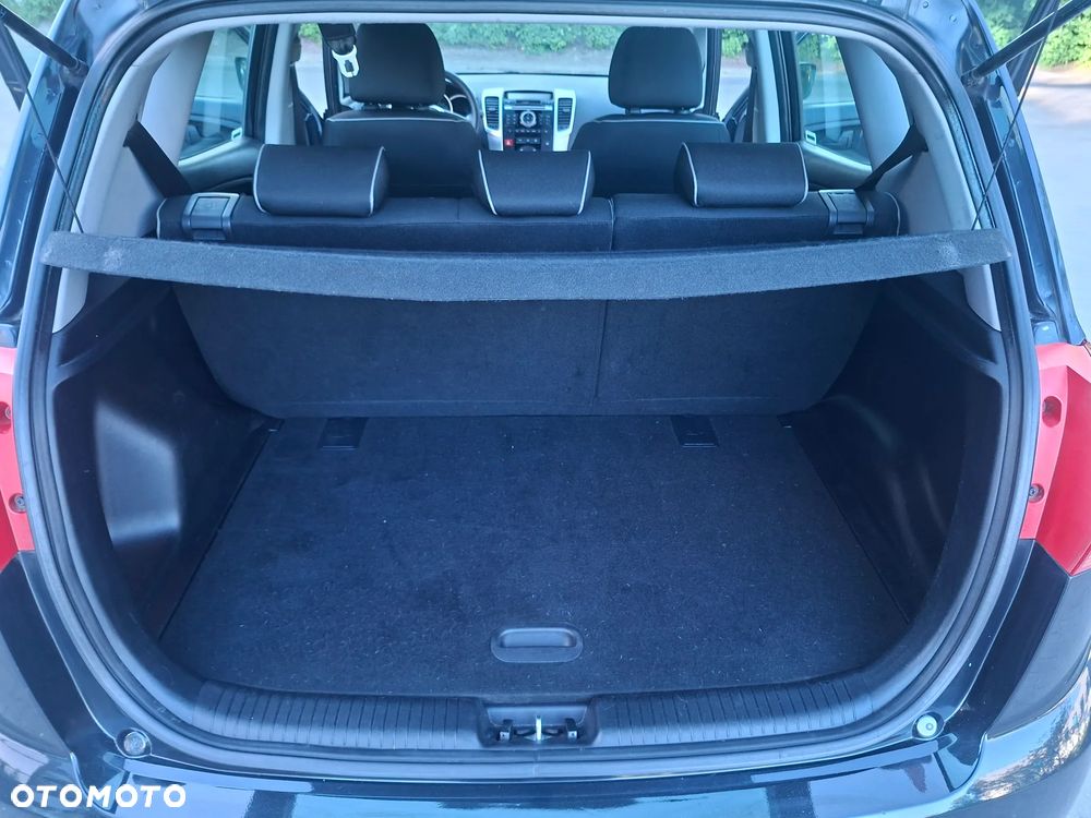 Kia Venga 1.6 L - 17