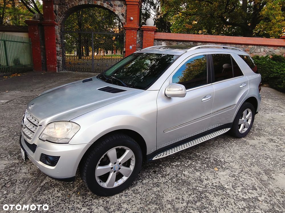 Mercedes-Benz ML - 13