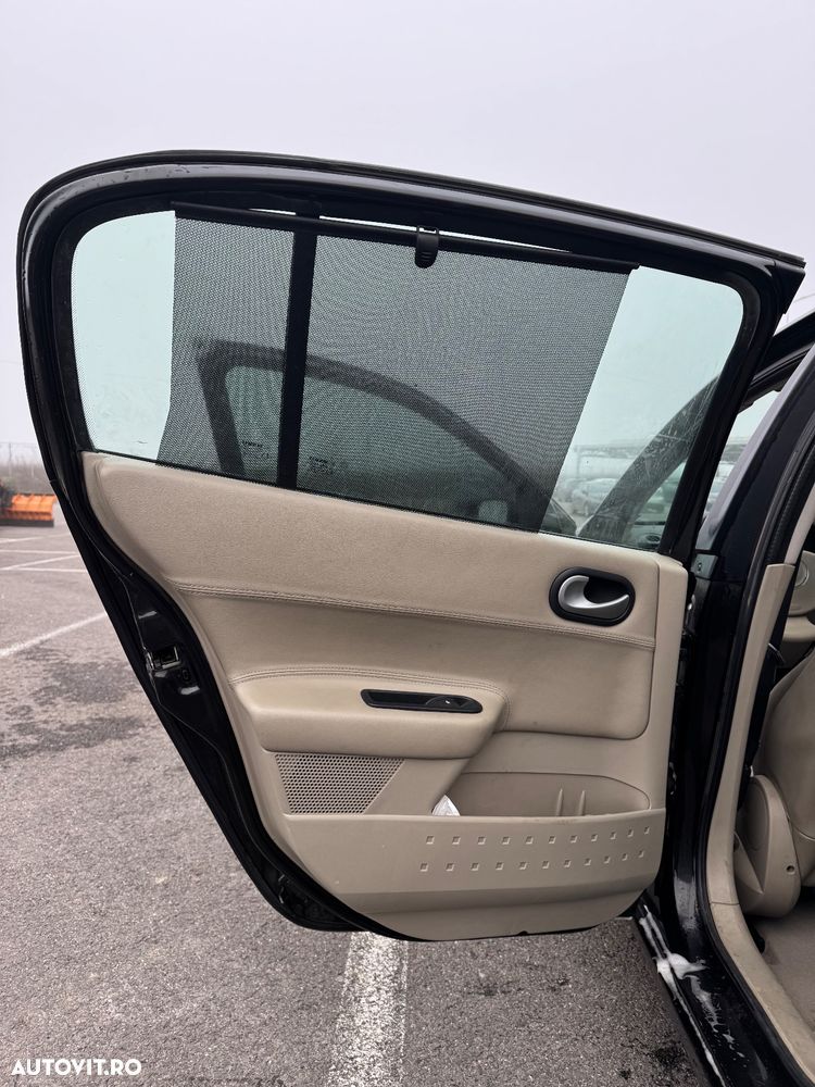 Renault Megane Sedan 1.6 16V Privilege Aut - 8