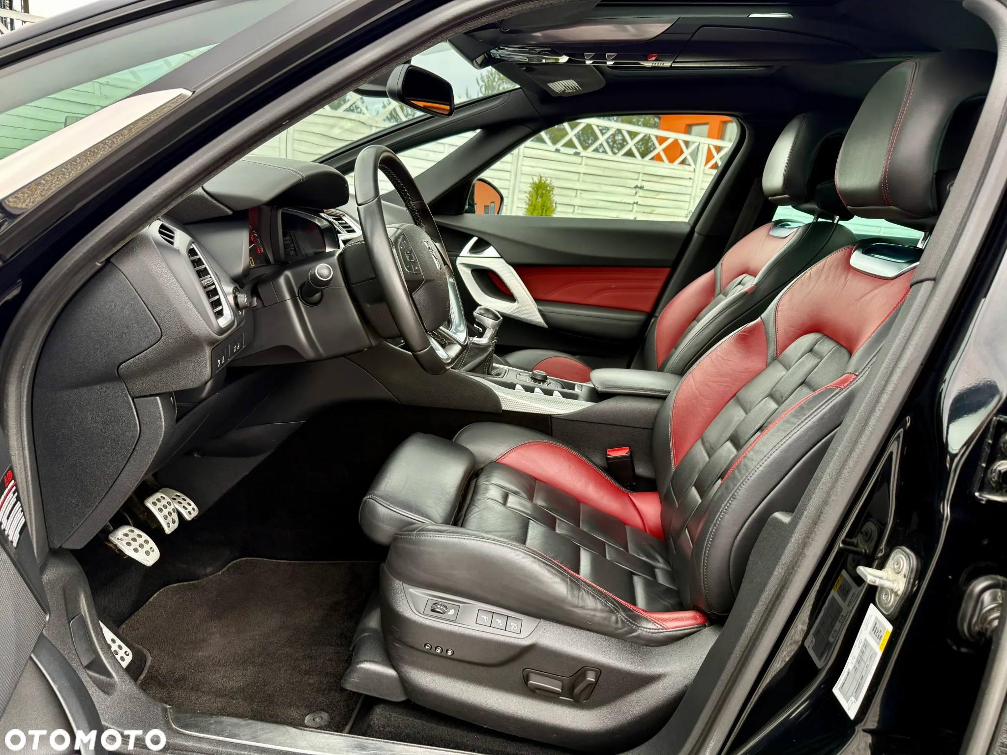Citroën DS5 THP 200 SoChic - 8