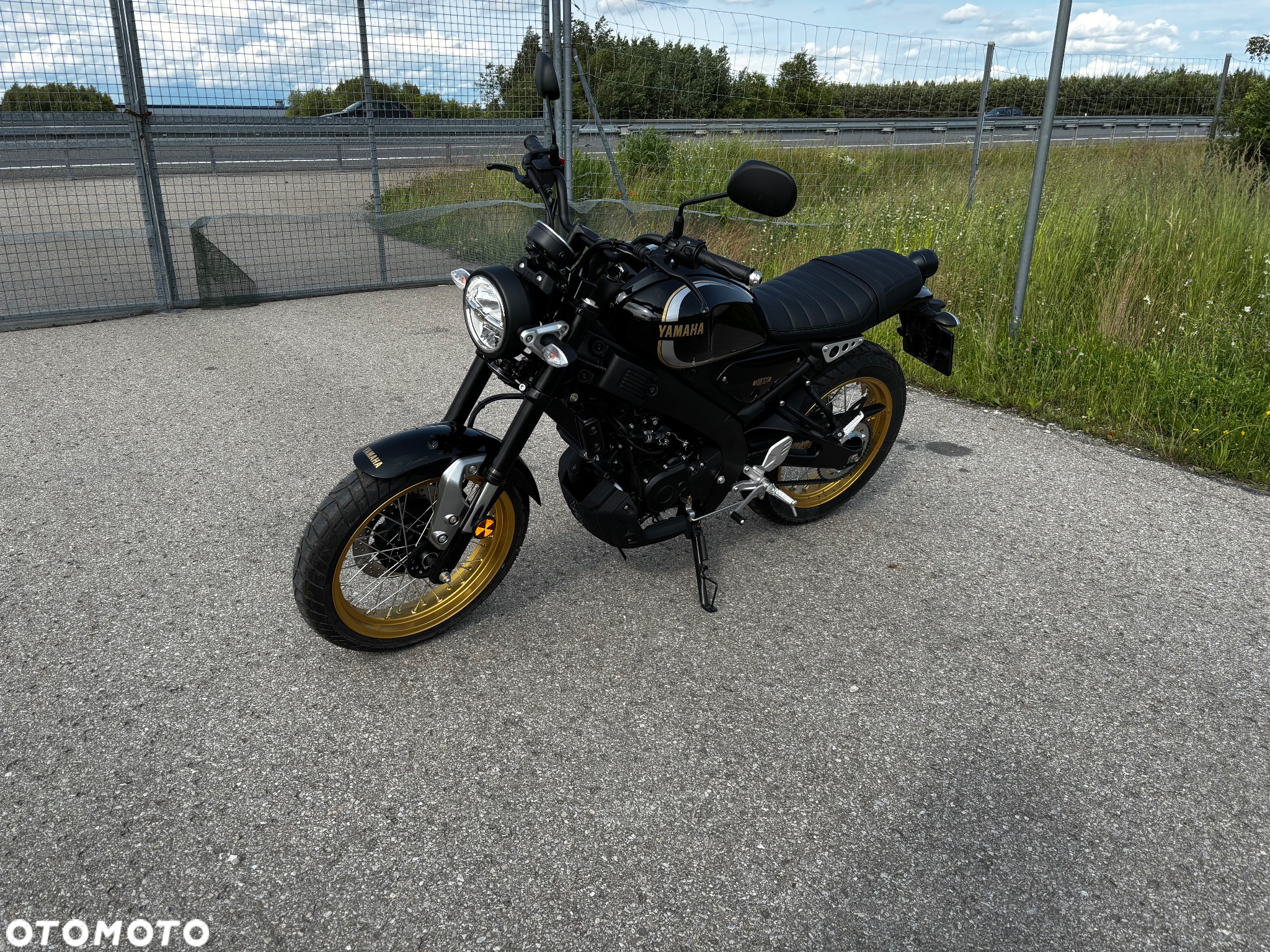 Yamaha XSR - 3