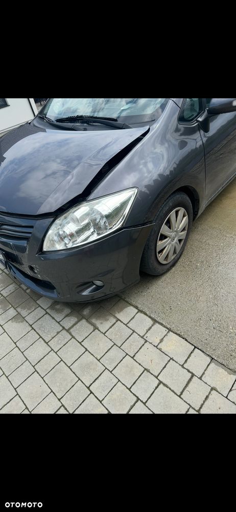 Toyota Auris 1.4 D-4D Luna EU5 - 16