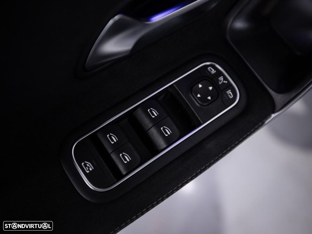 Mercedes-Benz CLA 250 e Shooting Brake AMG Line - 15