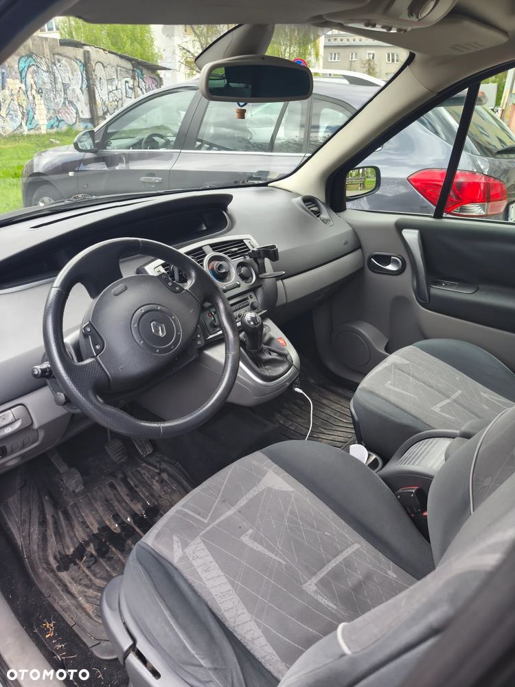 Renault Scenic 1.6 Confort Authentique - 5