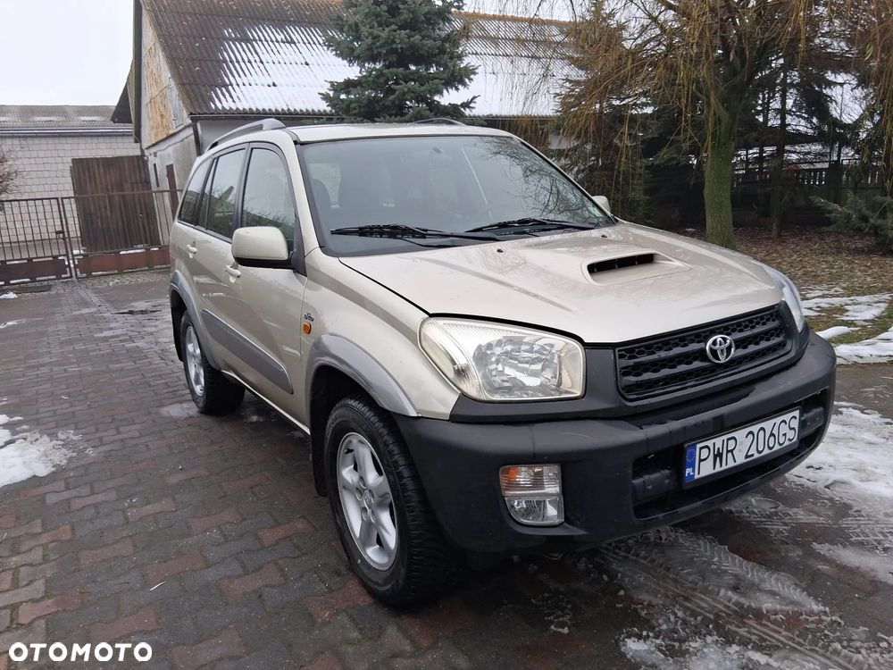 Toyota RAV4 D-4D 4x4 - 8