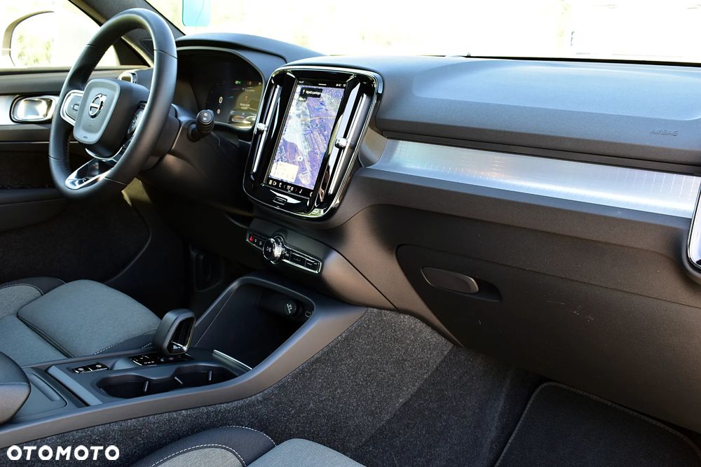 Volvo XC 40 B3 Core - 9