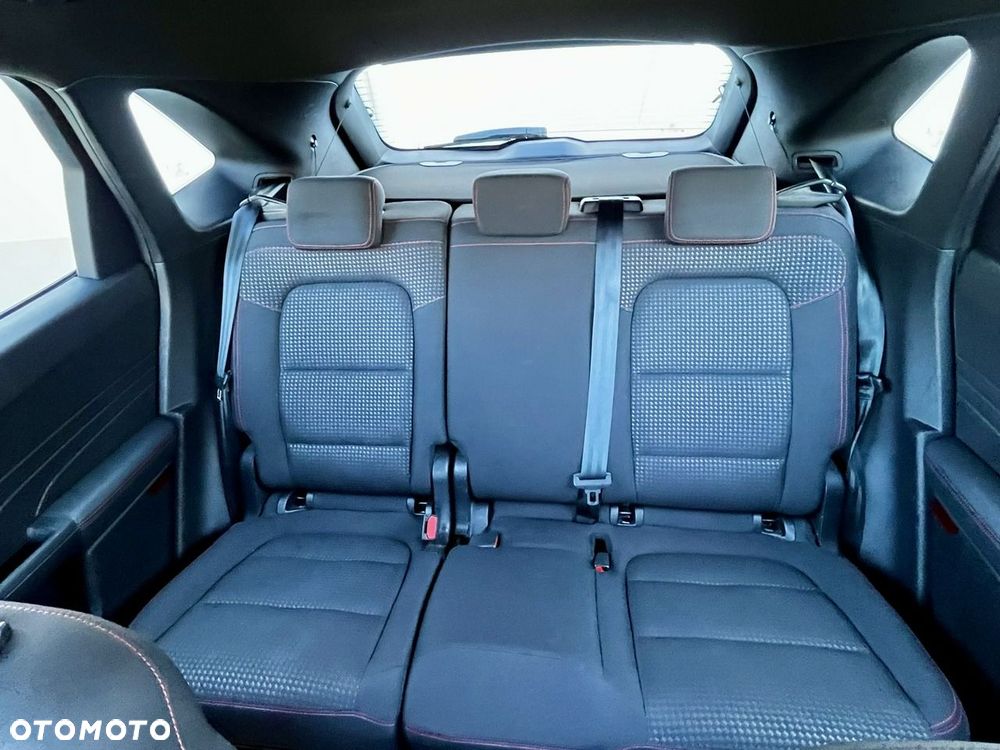 Ford Kuga 2.5 Duratec FHEV ST-LINE - 14