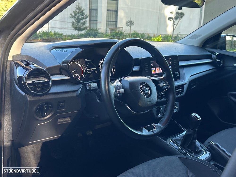 Skoda Fabia 1.0 MPI Ambition - 4