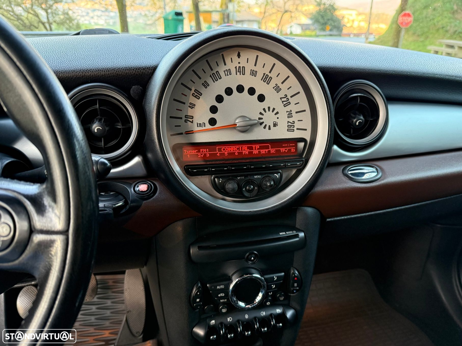MINI Clubman Cooper D - 13